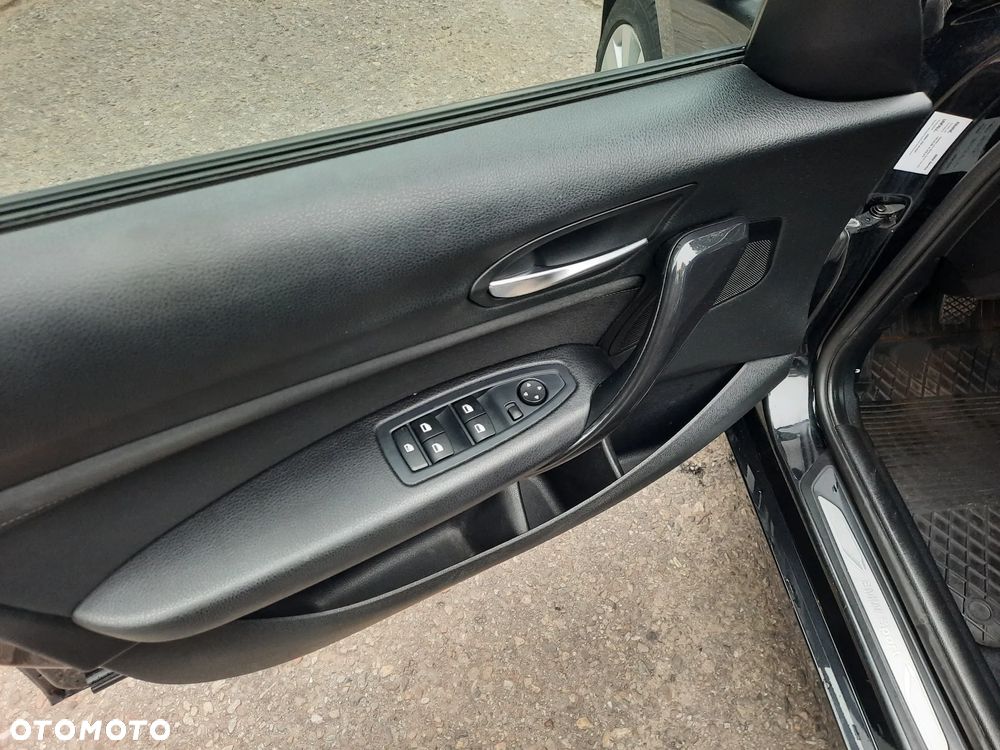 BMW Seria 1 118d DPF Edition Sport - 23