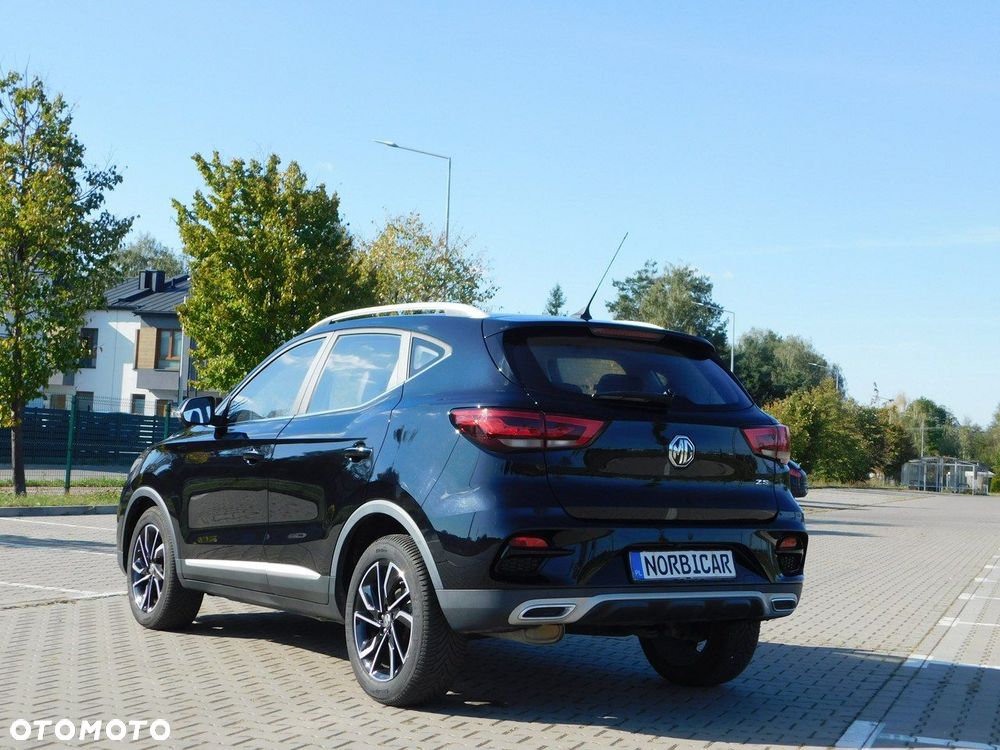MG ZS - 3