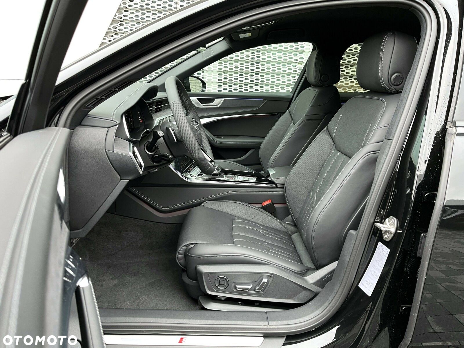 Audi A6 - 24