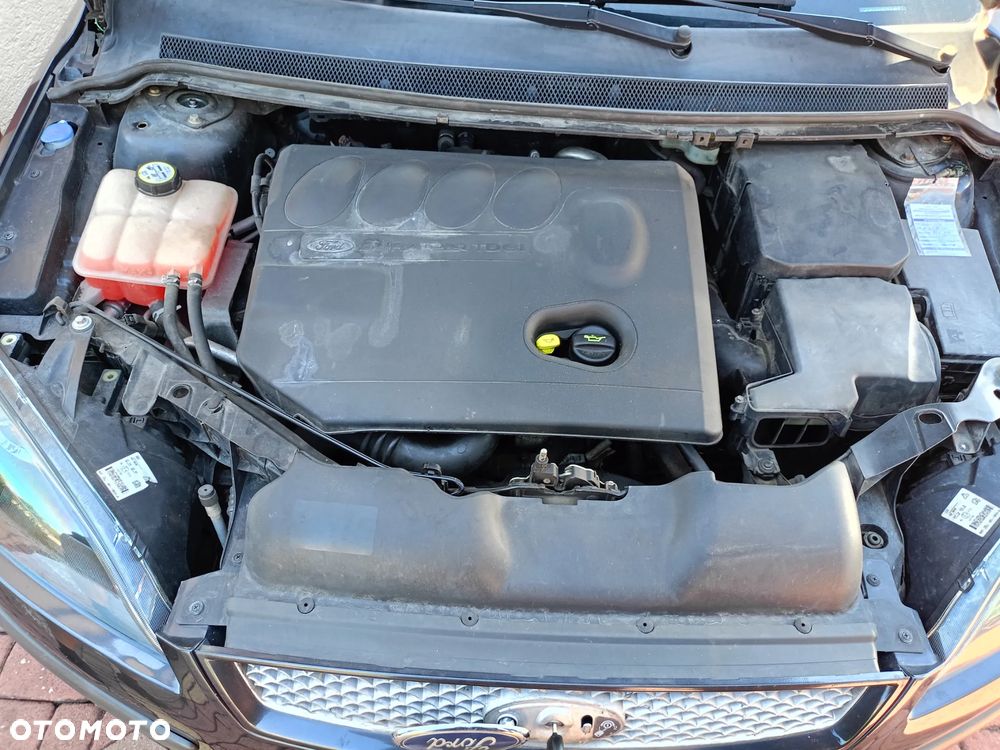Ford Focus 2.0 TDCi Trend + DPF - 11