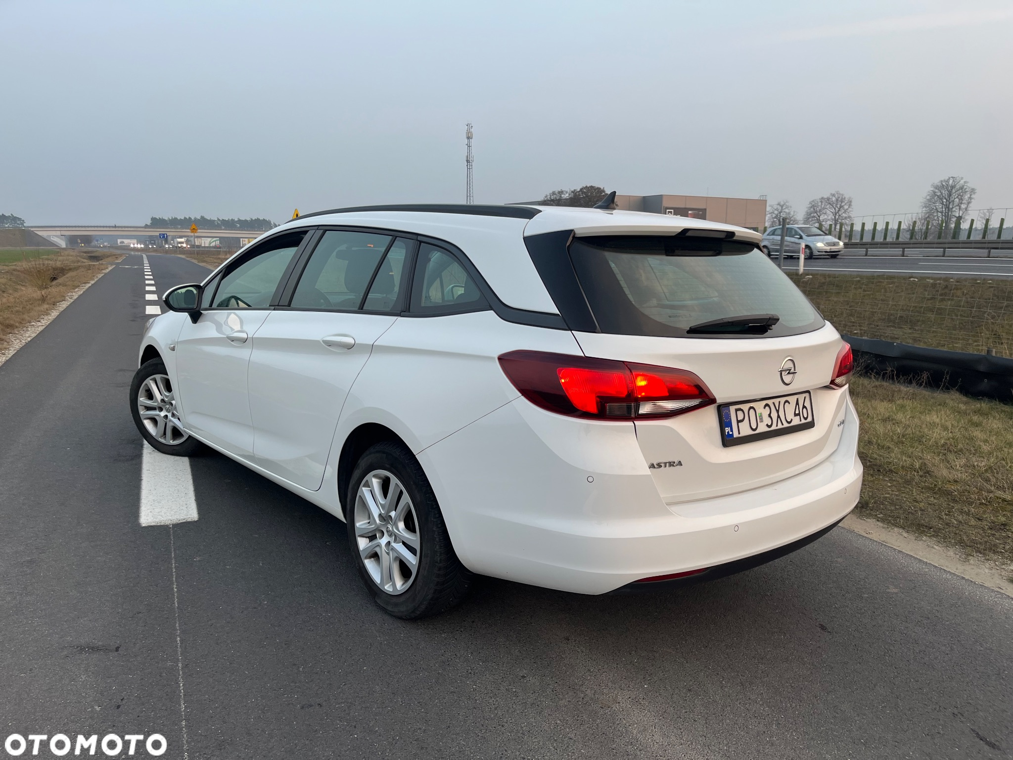 Opel Astra V 1.6 CDTI Dynamic - 3