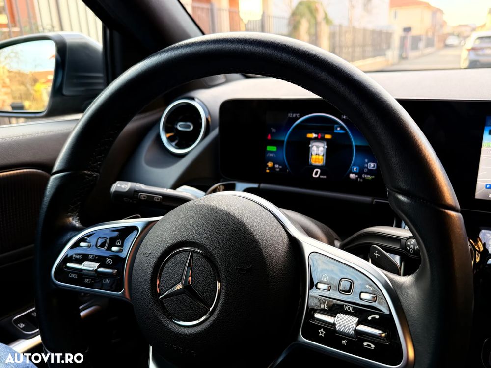 Mercedes-Benz GLA 250 e 8G-DCT Special Edition - 15