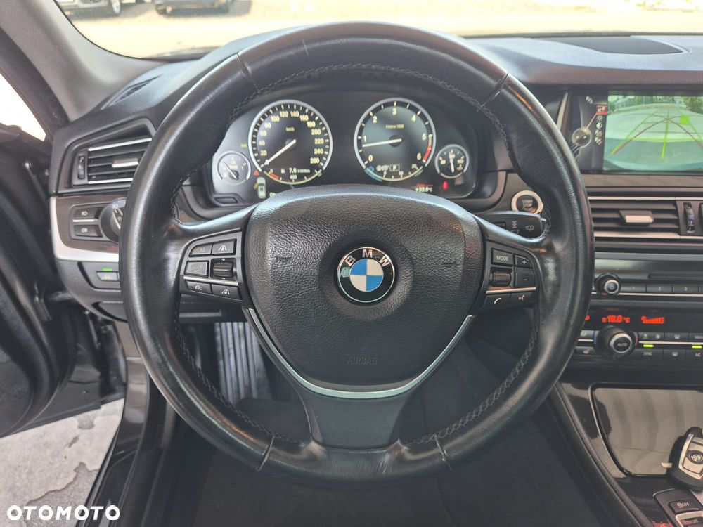 BMW Seria 5 535d - 35