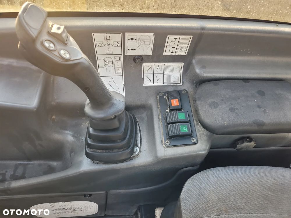 KOMATSU WH 714H - 33