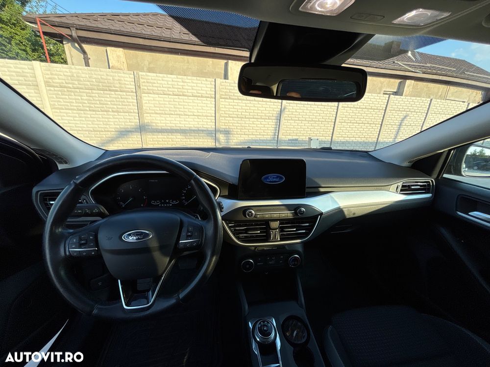 Ford Focus - 9