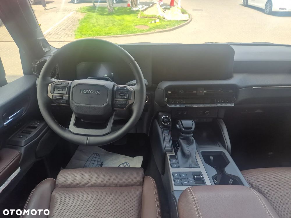 Toyota Land Cruiser LC 2.8 D-4D Executive - 9