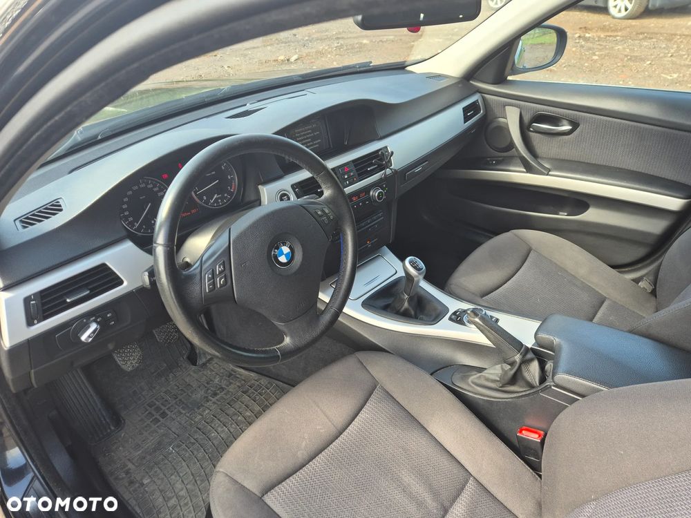 BMW Seria 3 318i Edition Lifestyle - 14