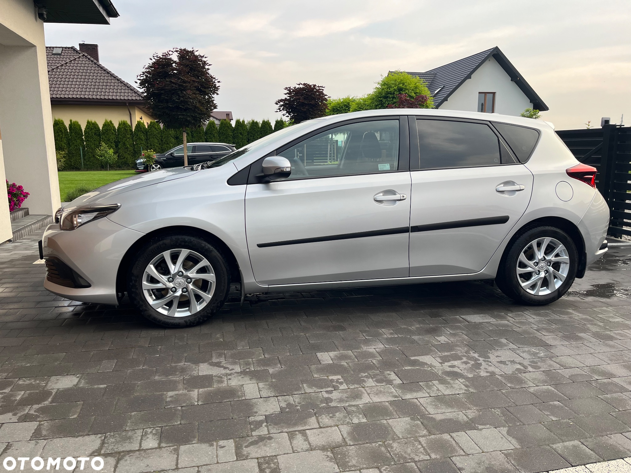 Toyota Auris 1.4 D-4D Active - 5