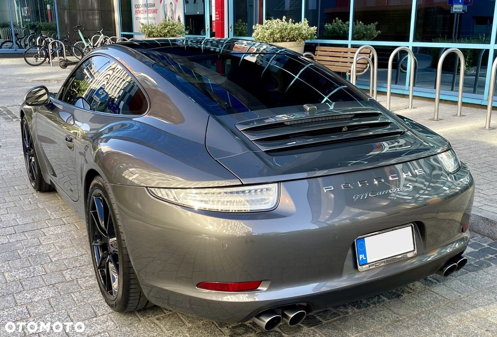 Porsche 911 - 4