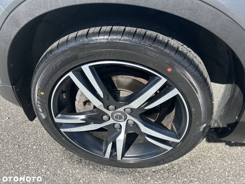 Volvo XC 40 T5 AWD Momentum - 27