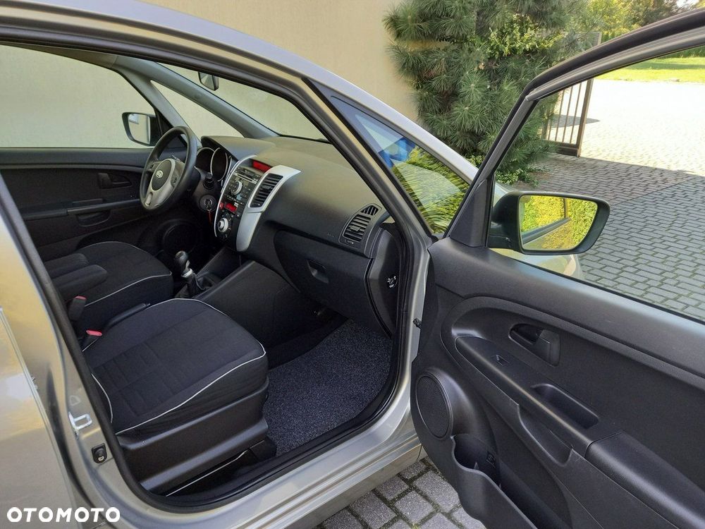 Kia Venga - 20