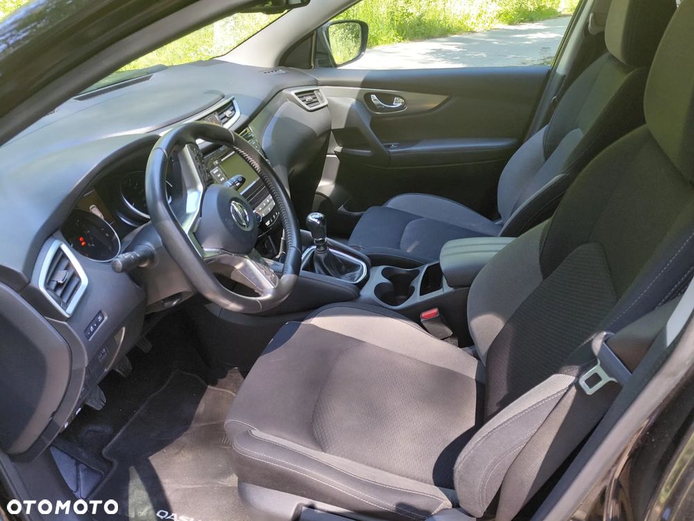 Nissan Qashqai 1.3 DIG-T N-WAY - 10