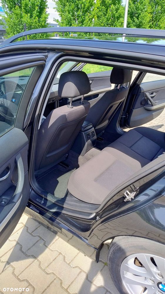 BMW Seria 3 318d DPF - 11