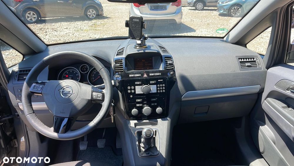 Opel Zafira 1.8 Family Plus - 12