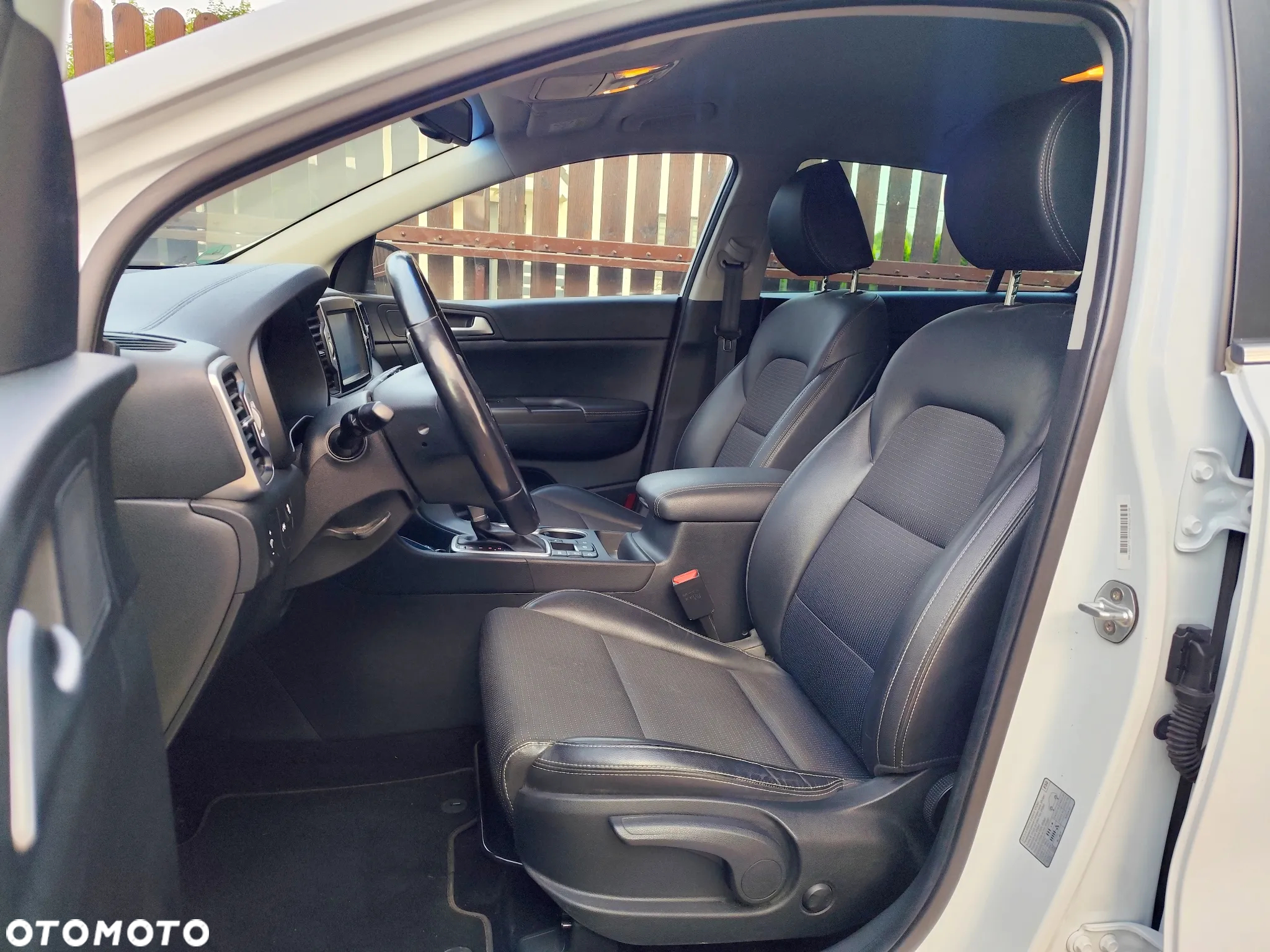 Kia Sportage 1.7 CRDI 2WD ISG Spirit - 8
