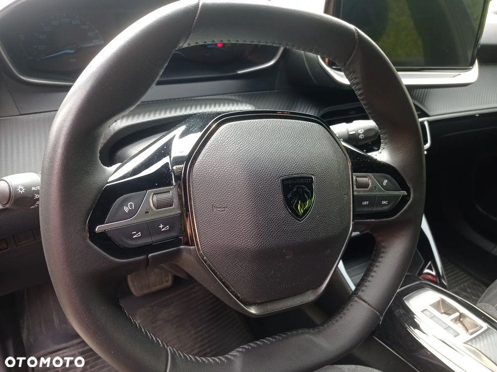 Peugeot 2008 - 9