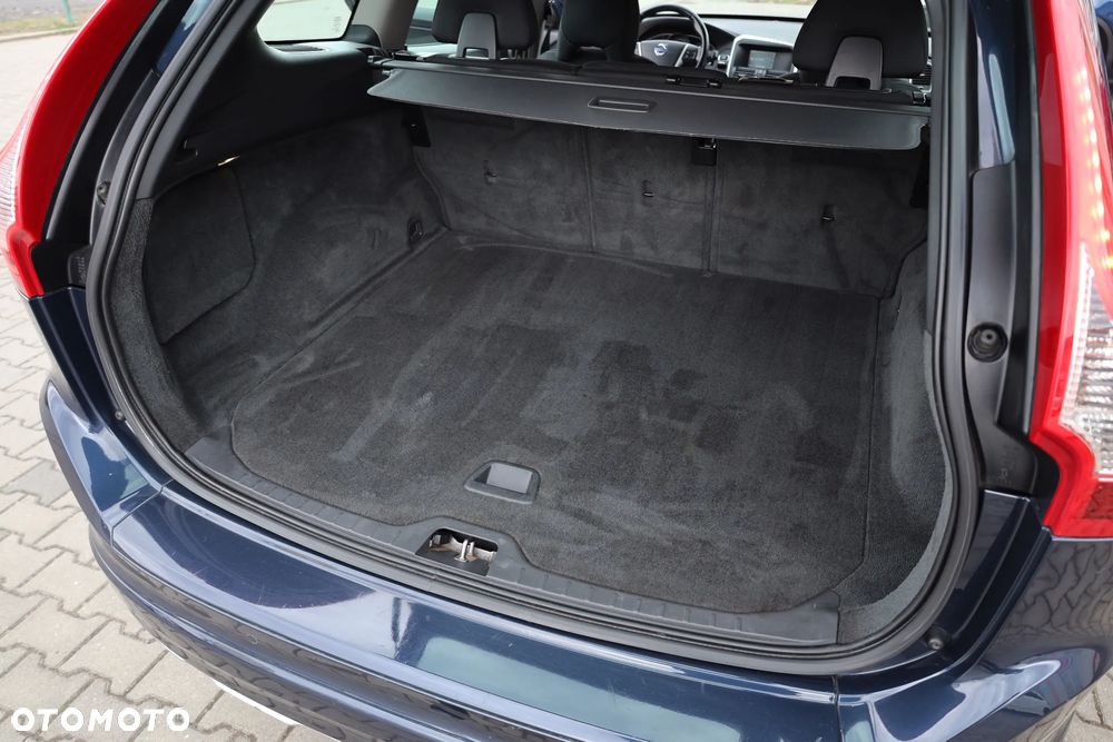 Volvo XC 60 D4 Geartronic Kinetic - 30