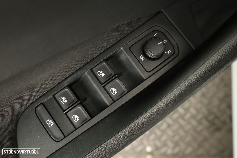 Skoda Kamiq 1.0 TSI DSG - 19