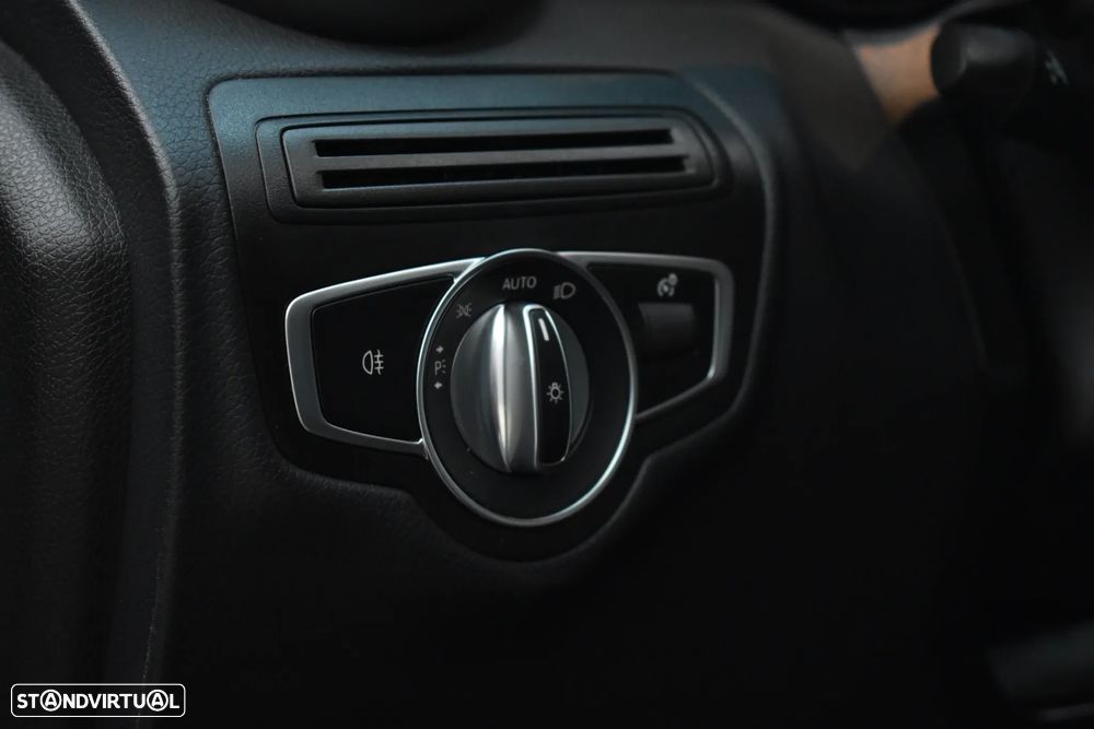 Mercedes-Benz GLC 300 de 4Matic 9G-TRONIC AMG Line - 26