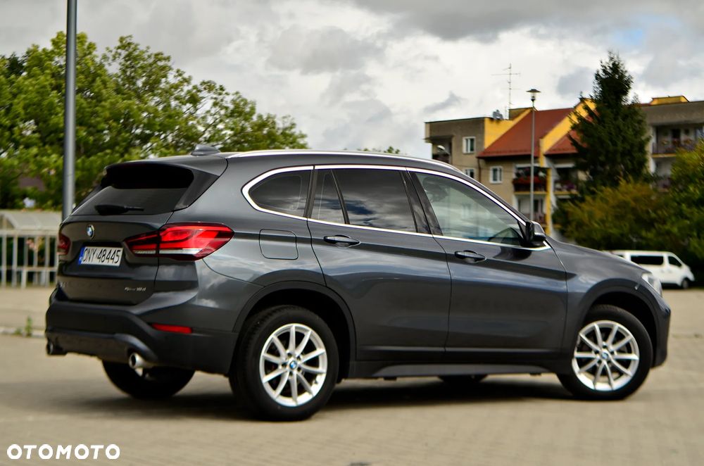 BMW X1 sDrive18d Business Edition - 11
