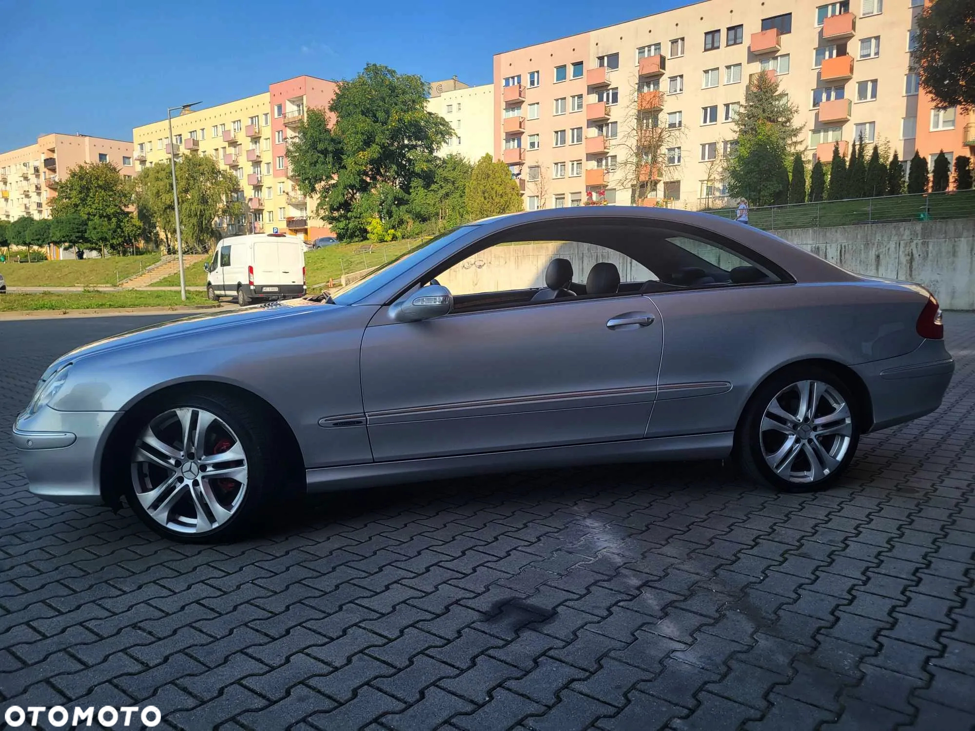 Mercedes-Benz CLK - 16