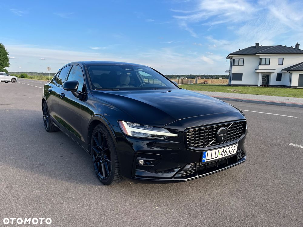 Volvo S60 B5 B AWD Plus Dark - 1