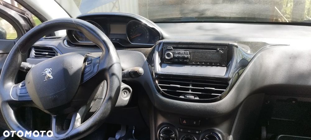 Peugeot 208 1.4 VTi Access - 5