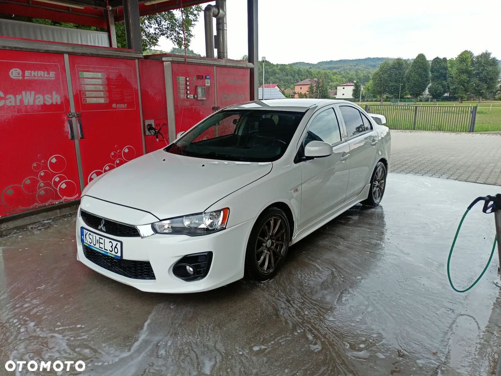Mitsubishi Lancer 1.6 Invite - 4