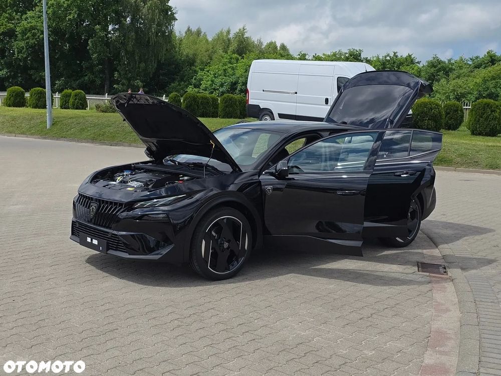 Peugeot 408 - 17