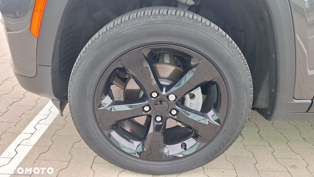 Jeep Grand Cherokee - 20