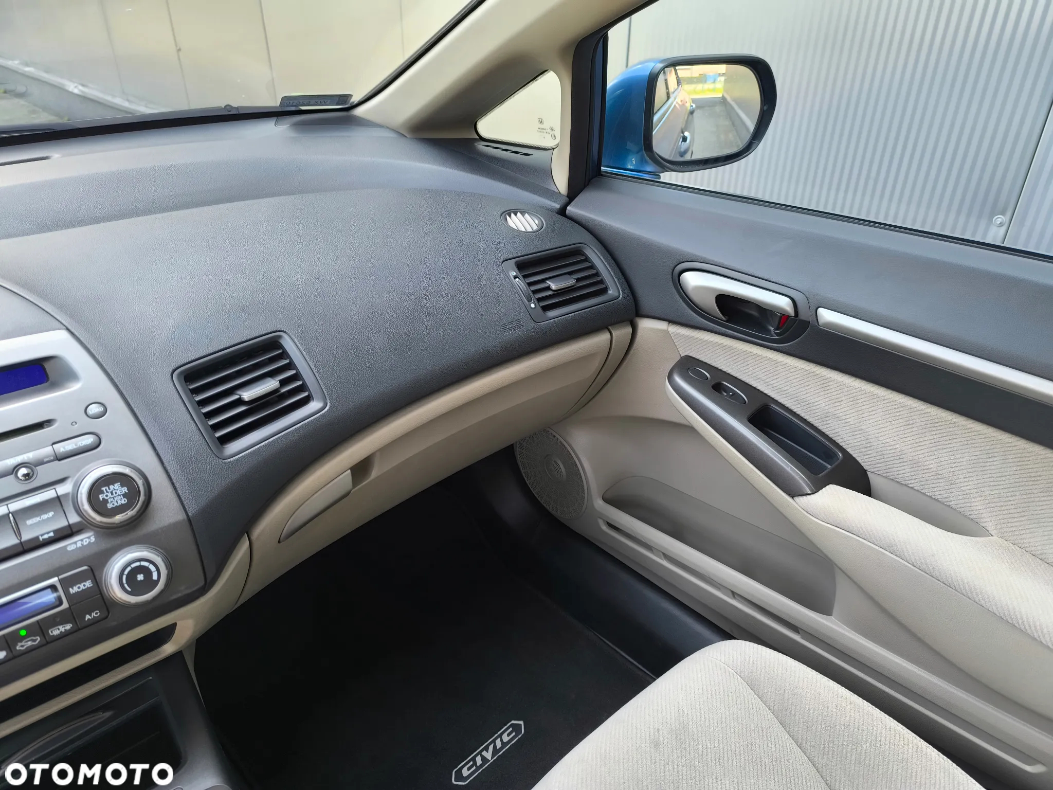 Honda Civic 1.8 Executive - 19