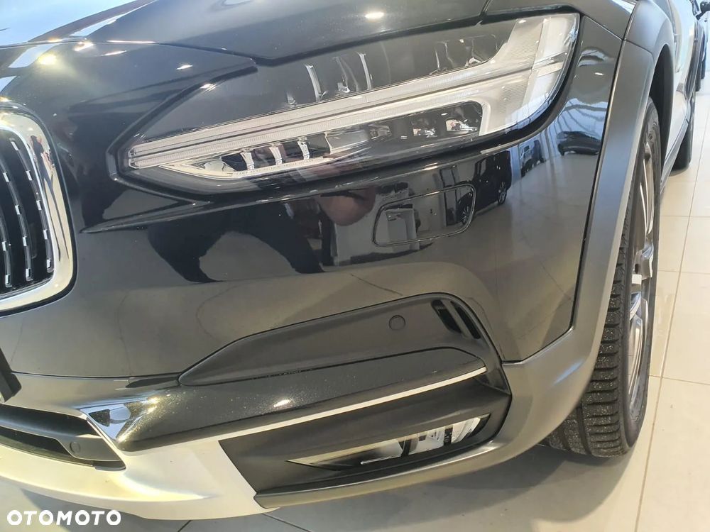 Volvo V90 Cross Country D5 AWD Geartronic - 25