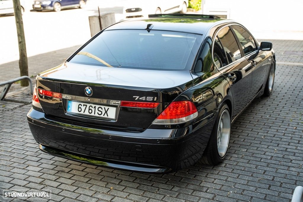 BMW 745 i LA - 12