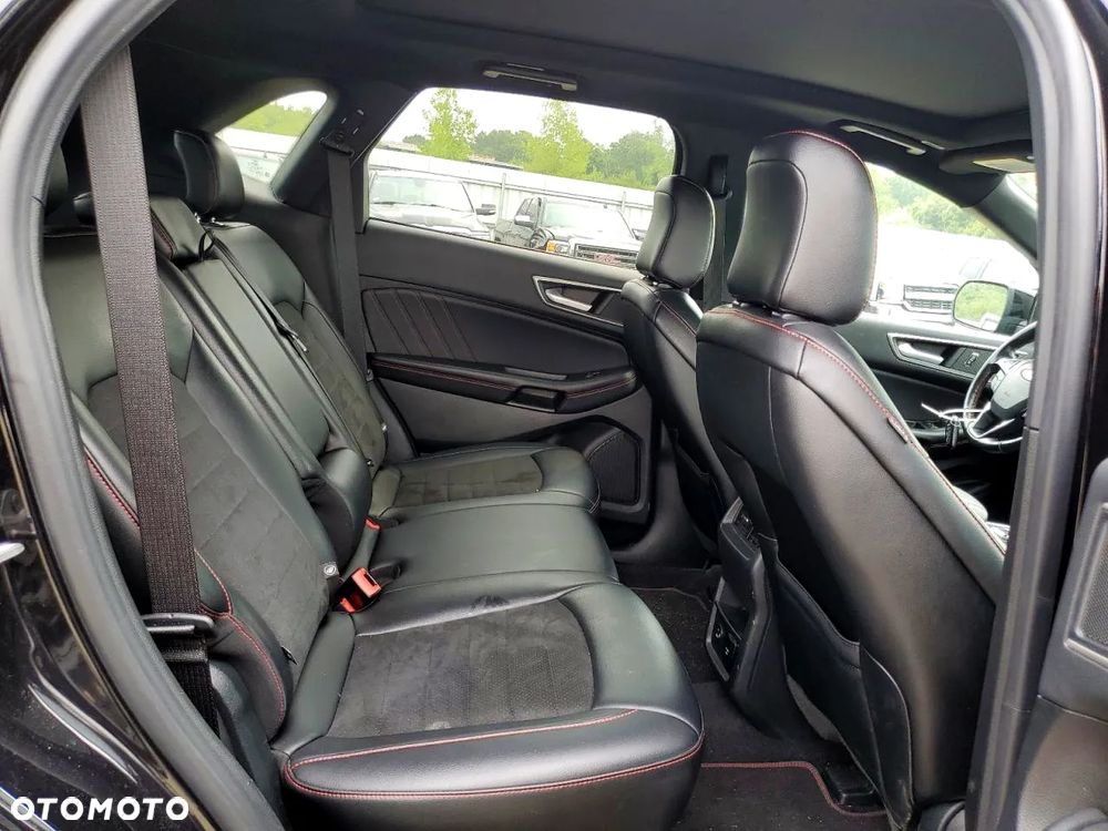 Ford Edge - 12