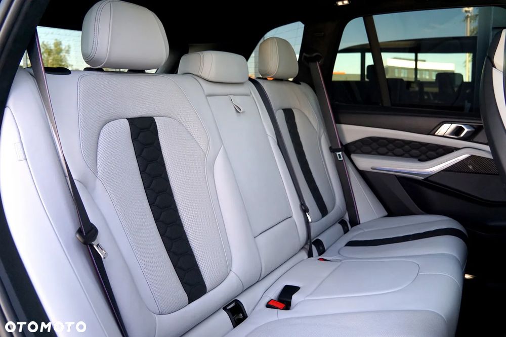BMW X5 M Competition - 26