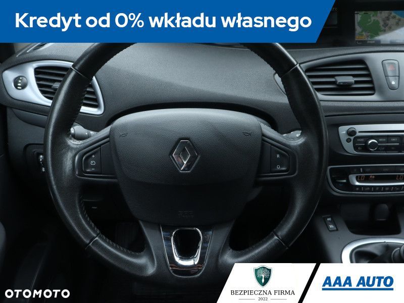 Renault Grand Scenic - 25