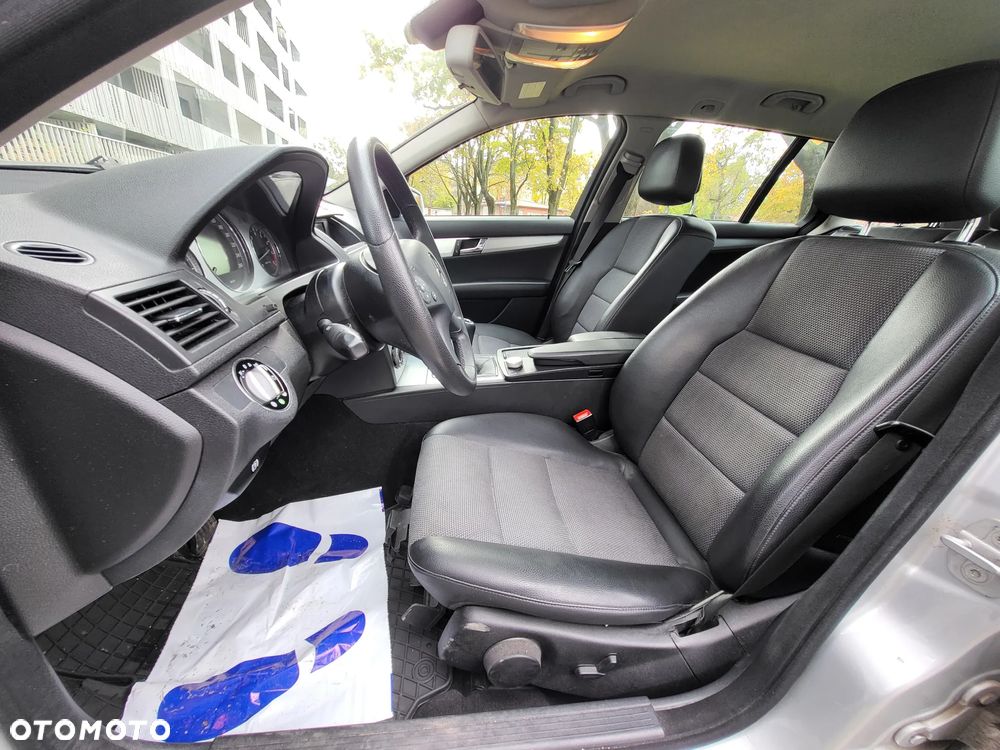 Mercedes-Benz Klasa C 180 K BlueEff Avantgarde - 5