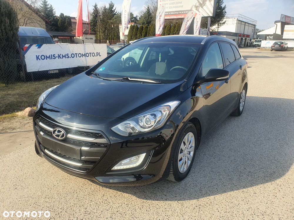 Hyundai i30 blue 1.6 CRDi Classic Navigation