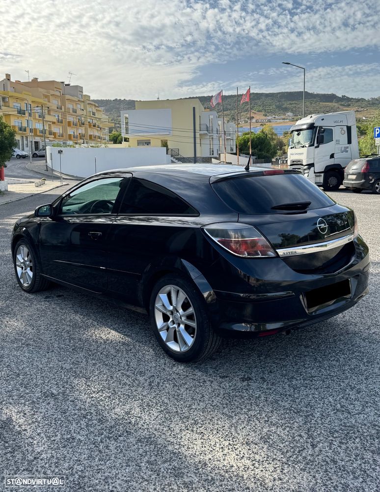 Opel Astra GTC 1.7 CDTi - 4