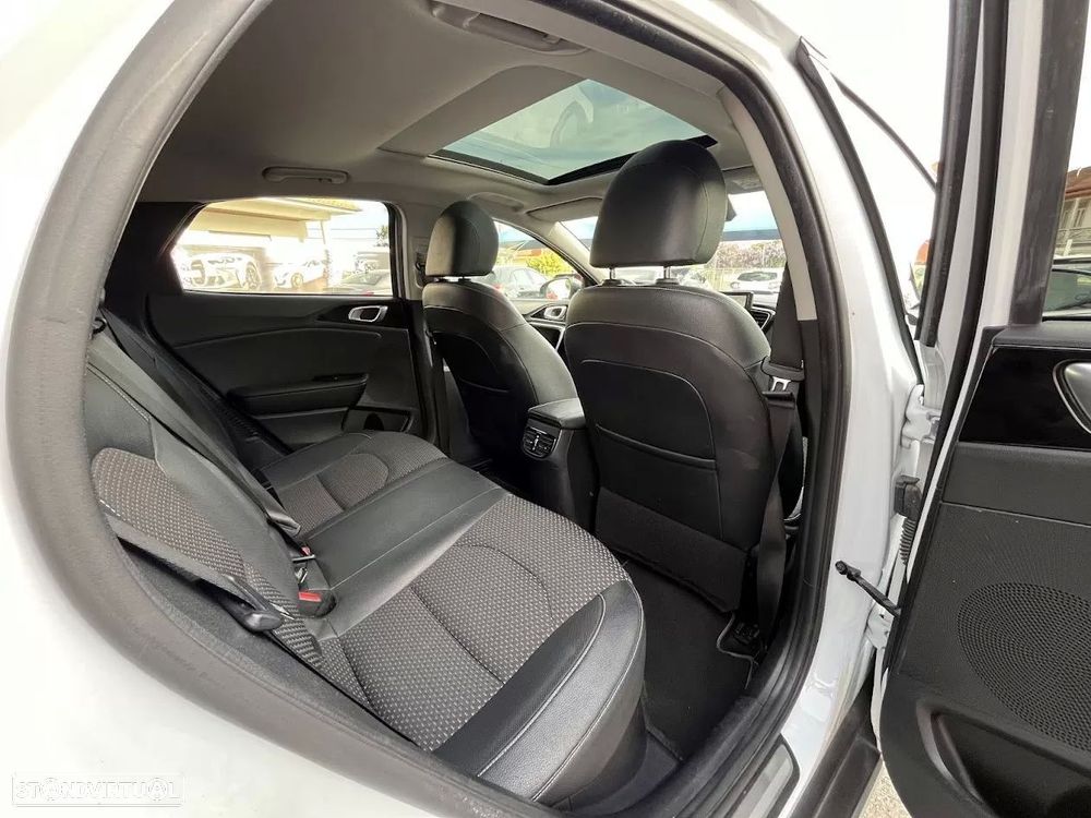 Kia XCeed 1.6 GDi PHEV Drive - 24