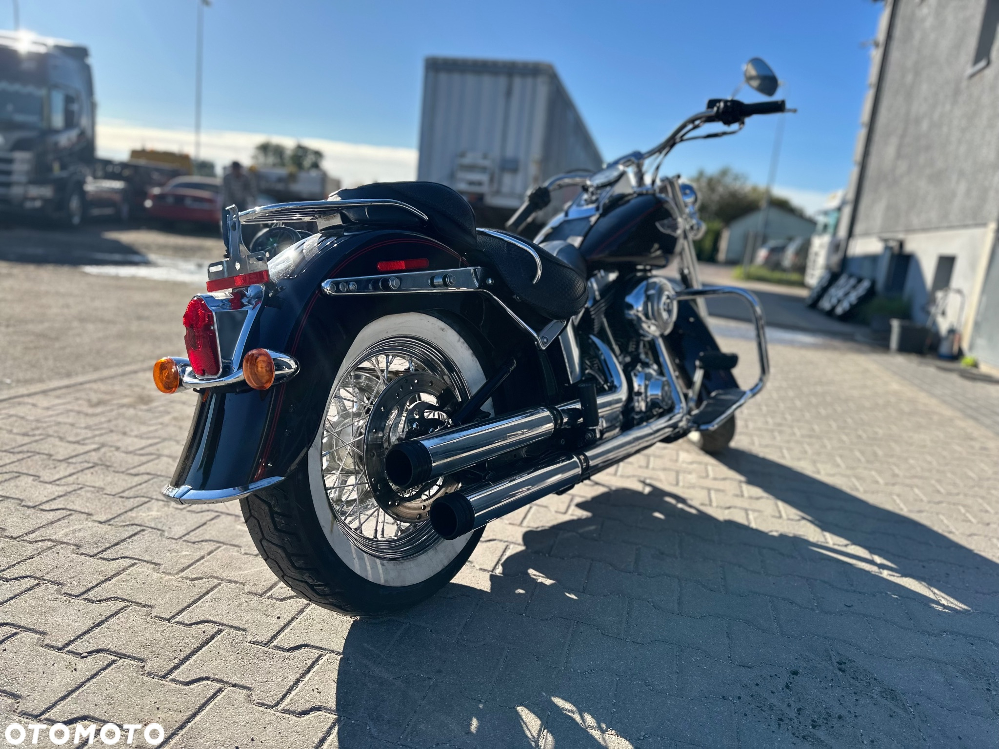 Harley-Davidson Dyna Fat Bob - 5