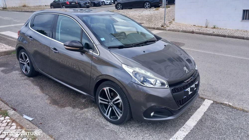 Peugeot 208 1.2 PureTech GT Line - 14