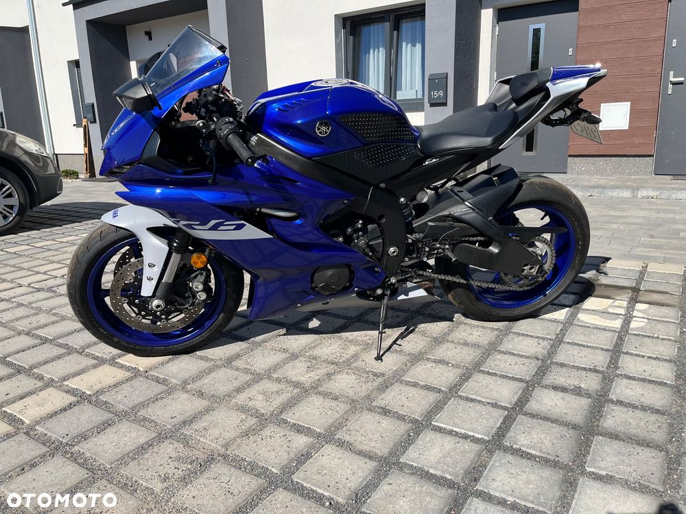 Yamaha R6 - 3