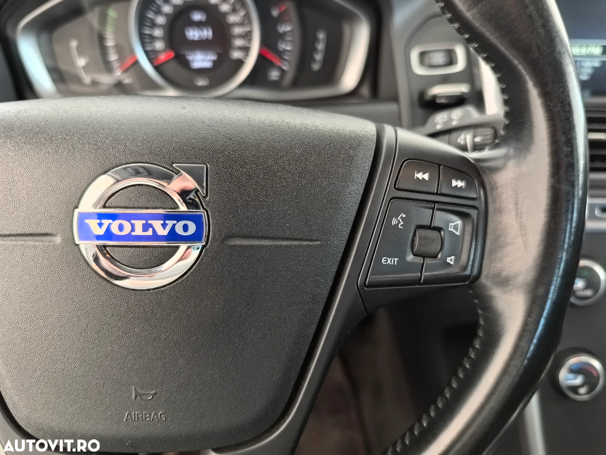 Volvo XC 60 D4 VEA Start-Stop Momentum - 11