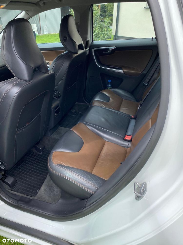 Volvo XC 60 D4 Drive-E Base - 6