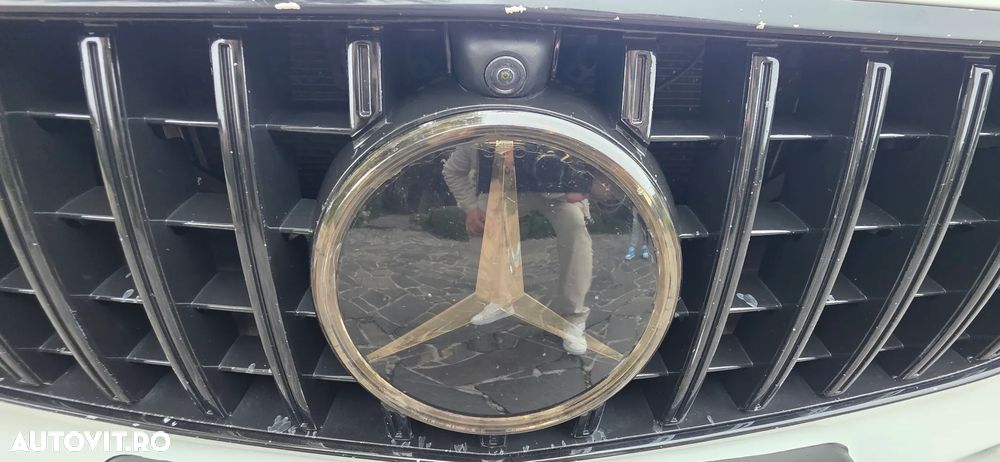 Mercedes-Benz E 220 d 9G-TRONIC AMG Line - 31