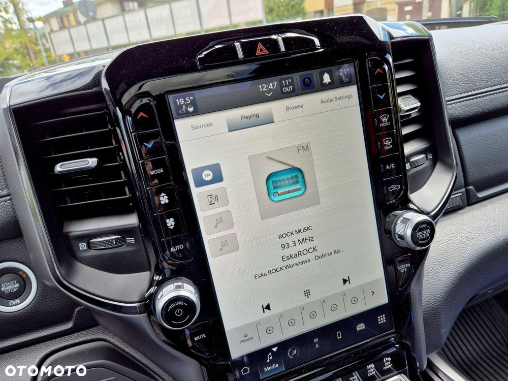 RAM 1500 Crew Cab Laramie - 34