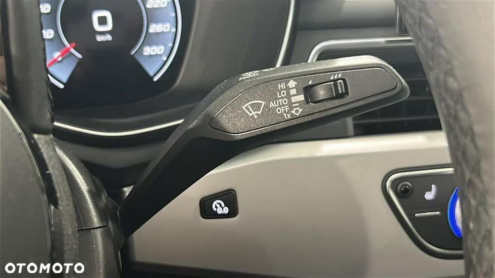 Audi A4 - 24