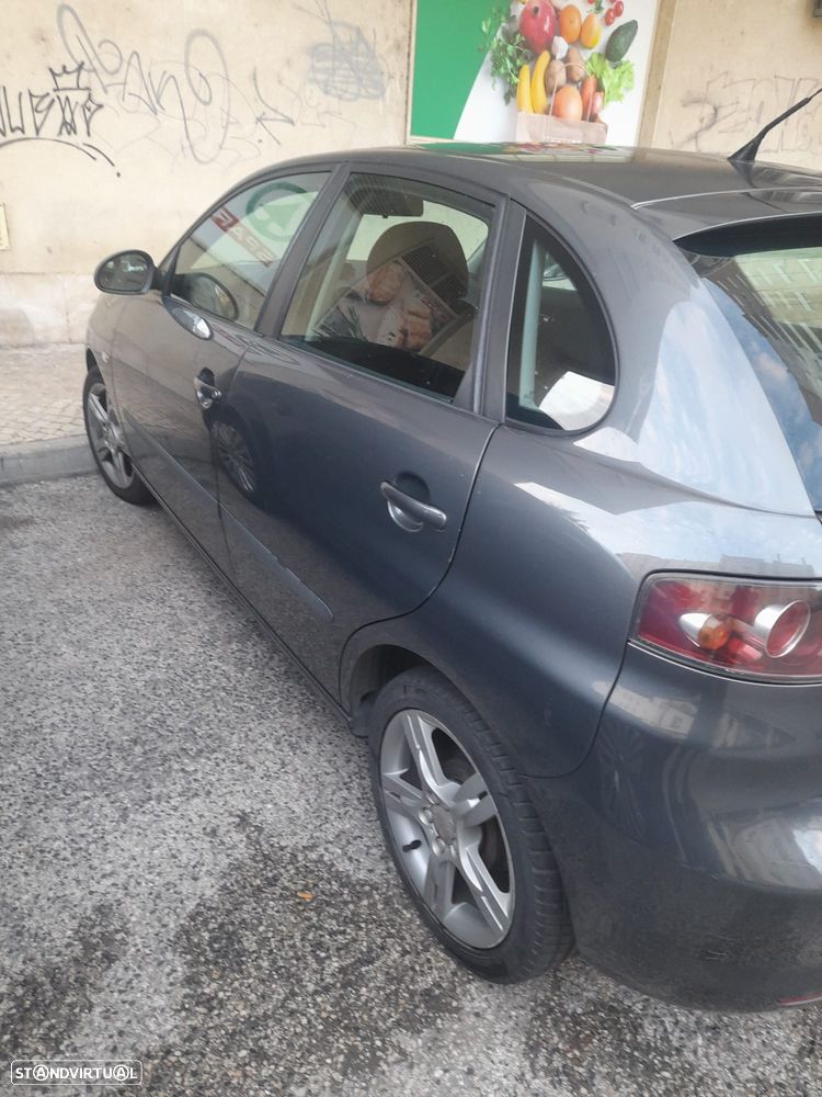 SEAT Ibiza 1.2 12V Reference - 3