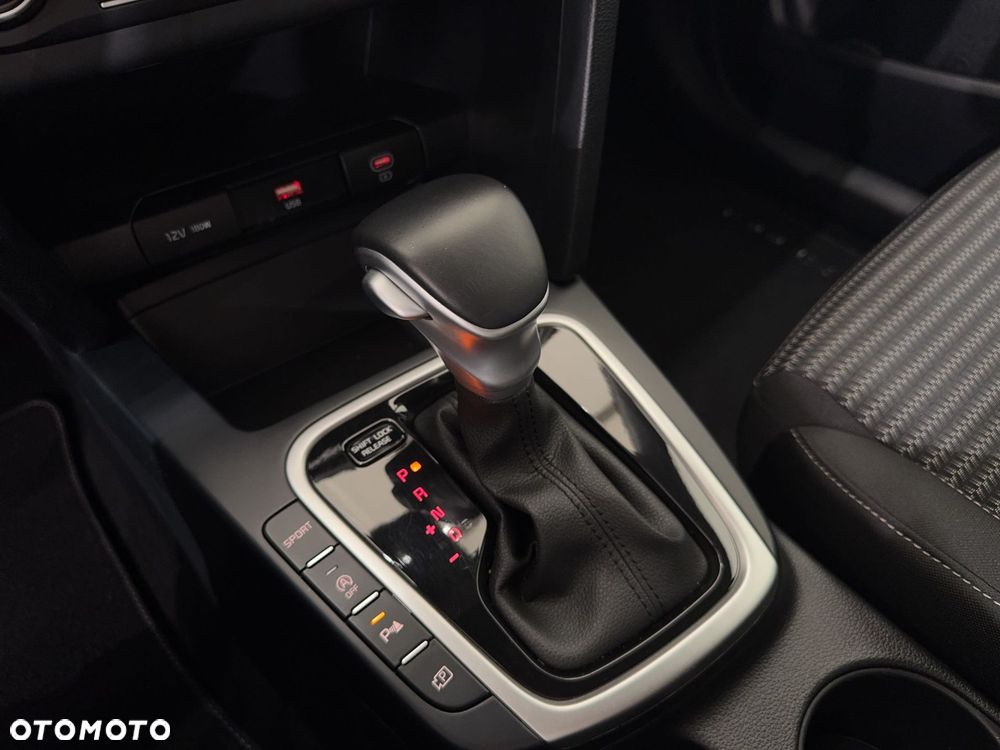 Kia XCeed - 28